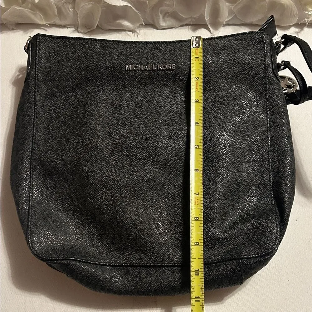 Michael Kors Black Shoulder Bag - Picture 5 of 6